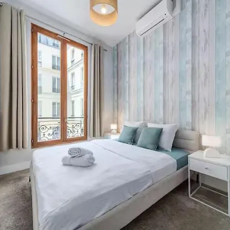 Elegant 3-bedroom Duplex Champs-elysees - Air Conditioning باريس