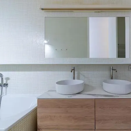 Elegant 3-bedroom Duplex Champs-elysees - Air Conditioning